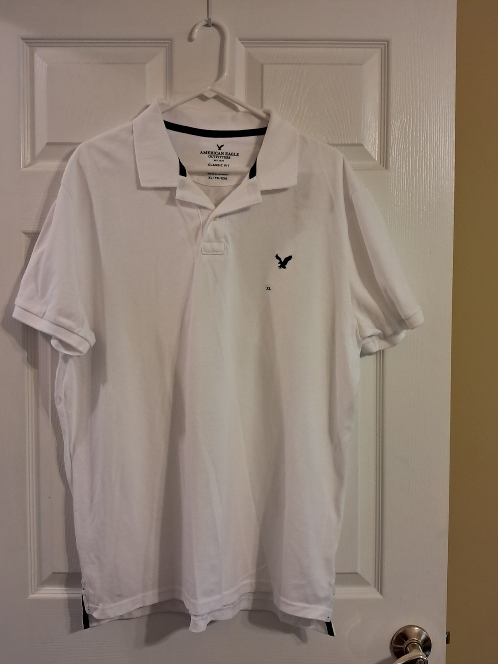 American Eagle Outfitters Men's Size XL Tall  Classic White Polo Shirt
